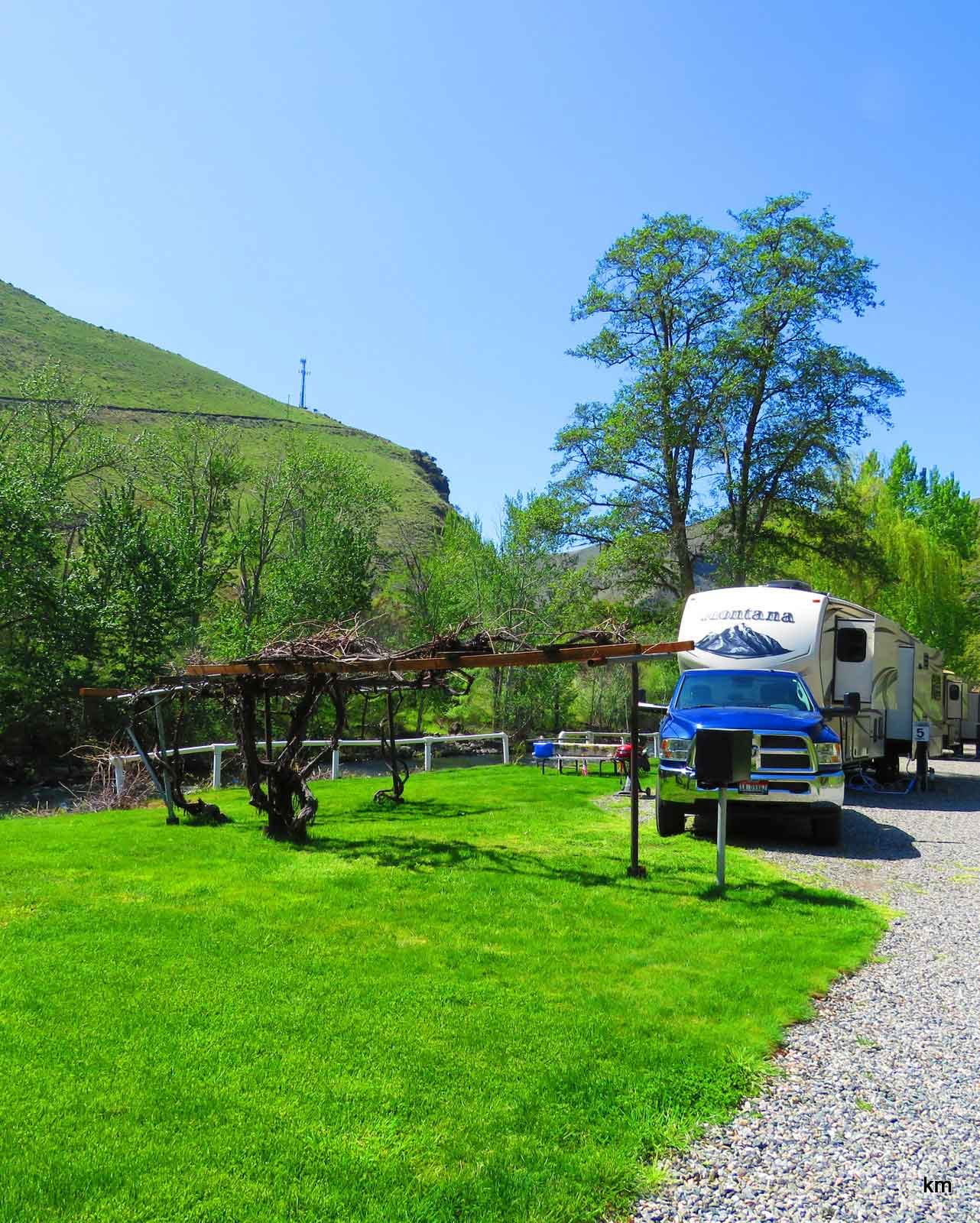 Scenic view of the river at Riverside RV Park